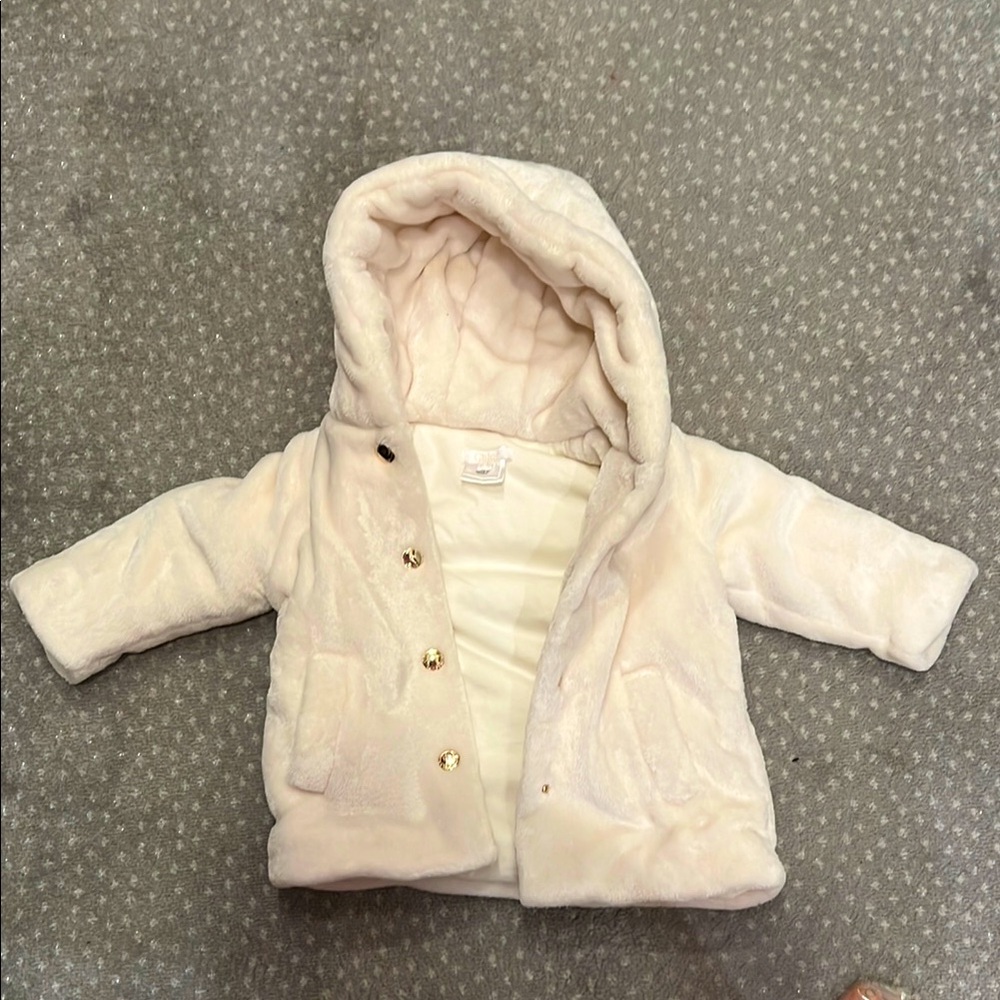 Cozy Cream Hooded CHLOE Jacket